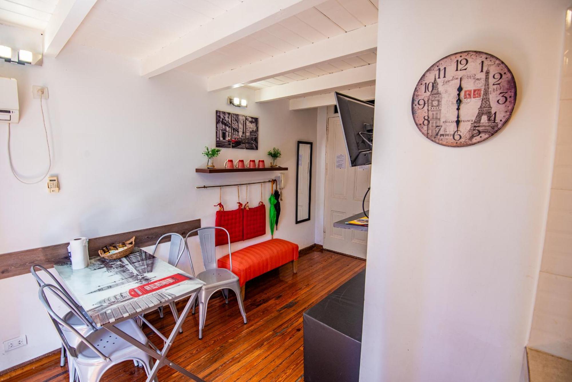 Duplex En Centro Historico Y Turistico Sobre Av. De Mayo Buenos Aires Eksteriør billede