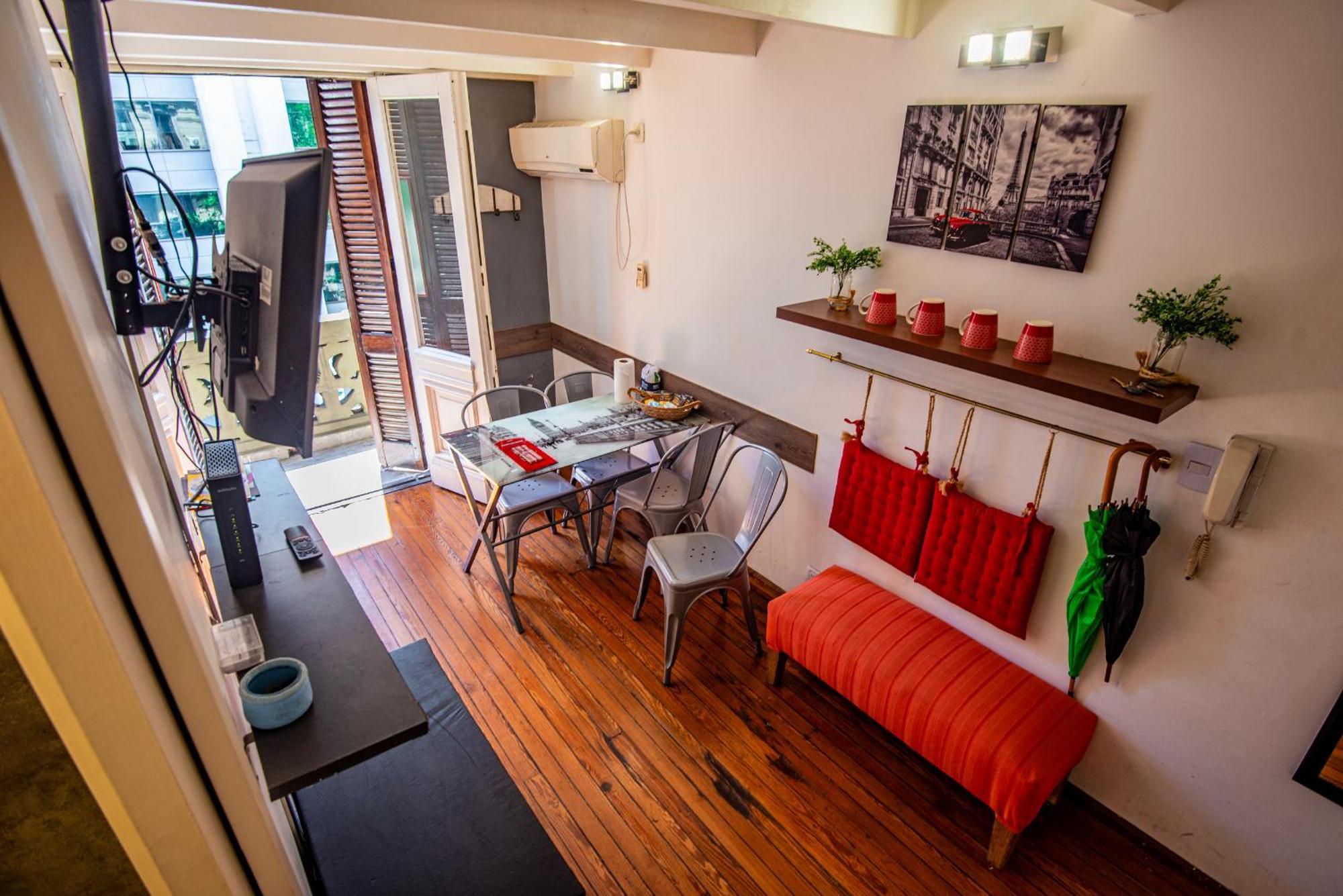 Duplex En Centro Historico Y Turistico Sobre Av. De Mayo Buenos Aires Eksteriør billede